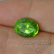 green pakistani oval peridot
